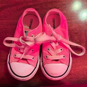 Size 6 Toddler Converse